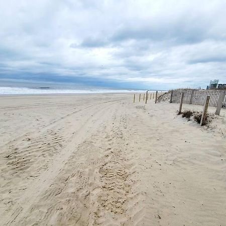 Beachfront Condo In Paradise Ocean City Exterior photo